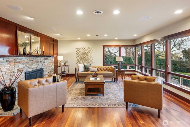 6916 Soundview Drive, Gig Harbor, WA 98335