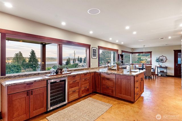 6916 Soundview Drive, Gig Harbor, WA 98335