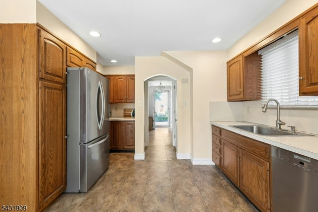 110 Oak Ln, Cranford Twp., NJ 07016