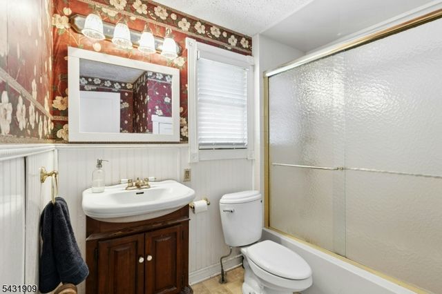 110 Oak Ln, Cranford Twp., NJ 07016