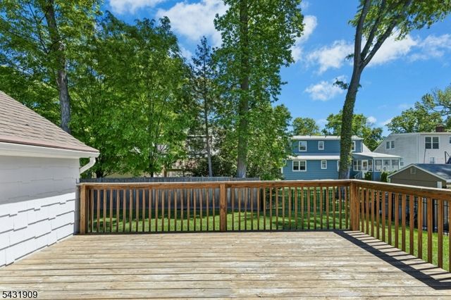 110 Oak Ln, Cranford Twp., NJ 07016