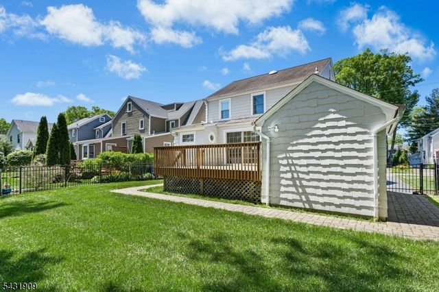 110 Oak Ln, Cranford Twp., NJ 07016