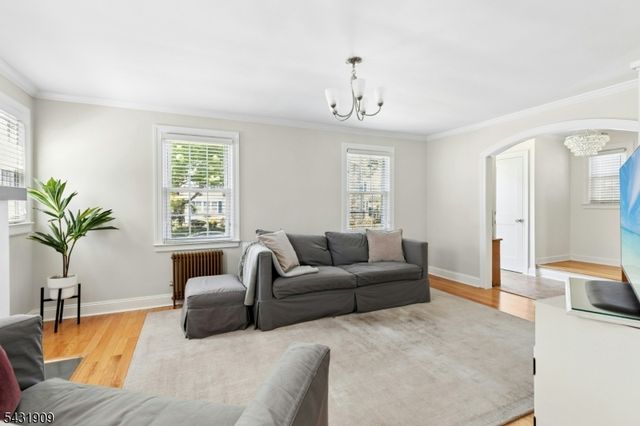 110 Oak Ln, Cranford Twp., NJ 07016