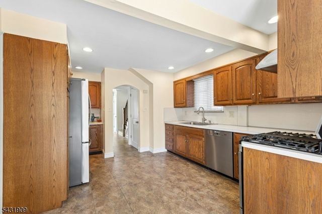 110 Oak Ln, Cranford Twp., NJ 07016