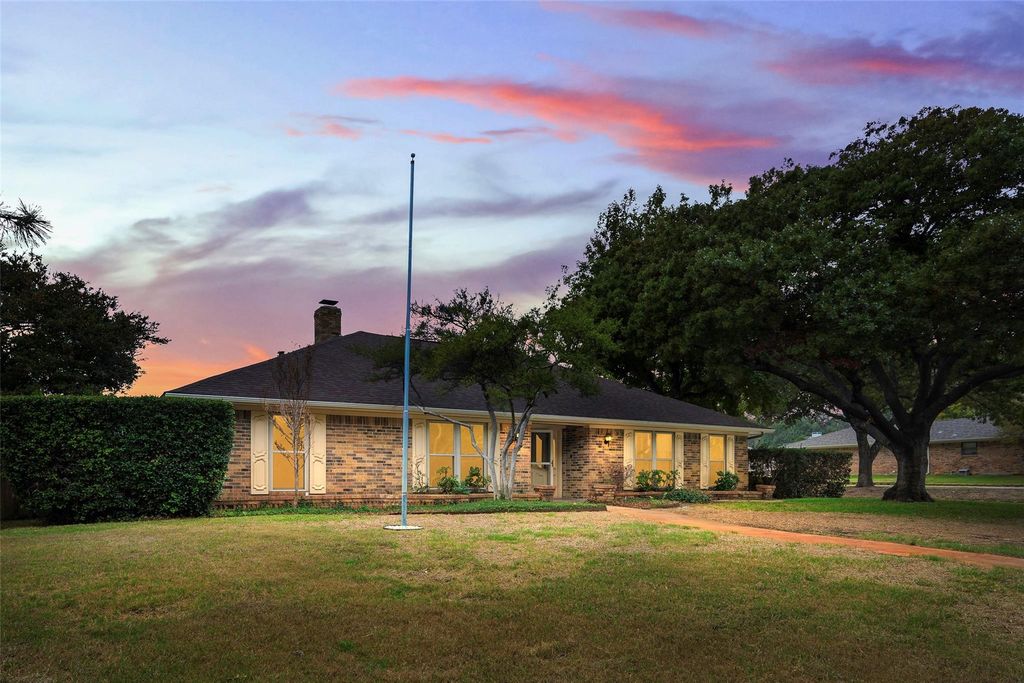 2608 evans Drive, Plano, TX 75075