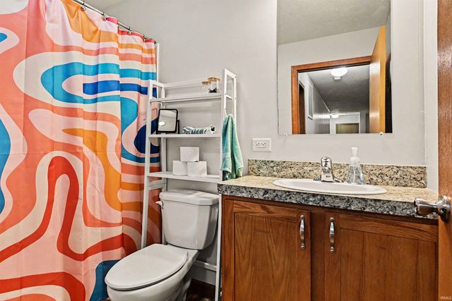 29983 County Road 108, Elkhart, IN 46514
