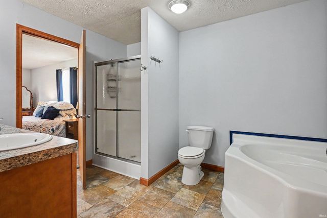 29983 County Road 108, Elkhart, IN 46514