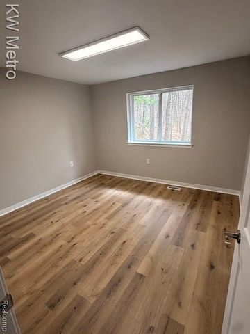 510 E Golden Pond Road, Midland, MI 48642