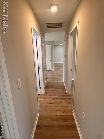 510 E Golden Pond Road, Midland, MI 48642