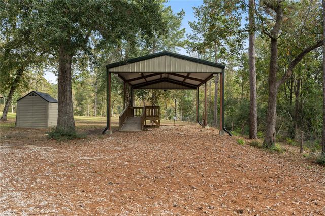 15606 Kristen Lane, Willis, TX 77378