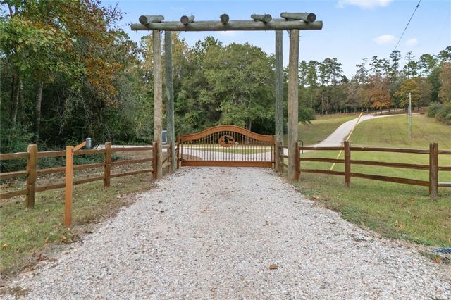 15606 Kristen Lane, Willis, TX 77378