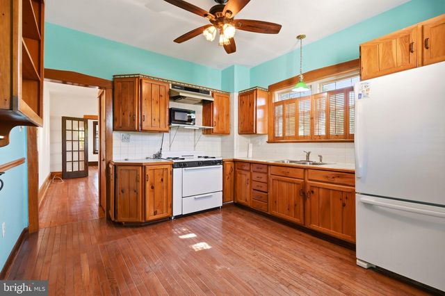 88 MANOR AVE, Oaklyn, NJ 08107