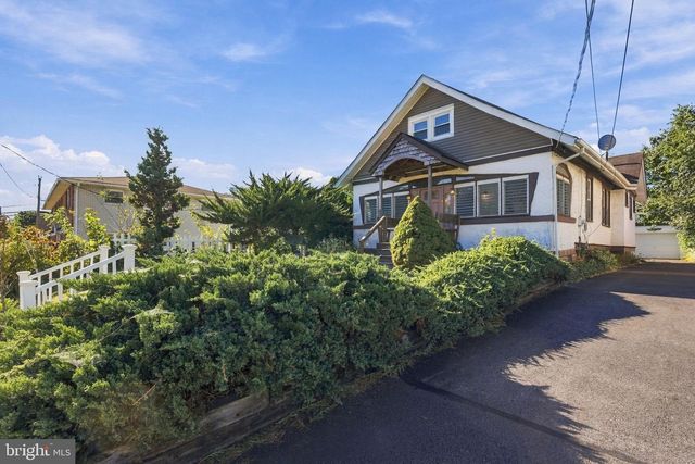 88 MANOR AVE, Oaklyn, NJ 08107