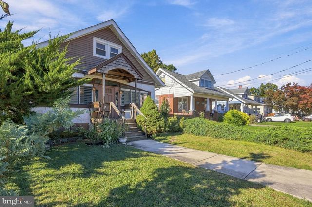 88 MANOR AVE, Oaklyn, NJ 08107