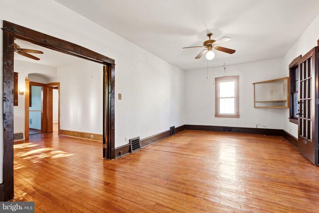 88 MANOR AVE, Oaklyn, NJ 08107