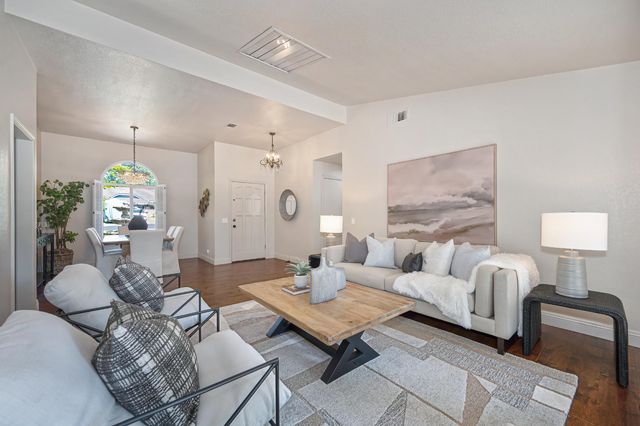 1338 Ridgedale Ct, Roseville, CA 95661
