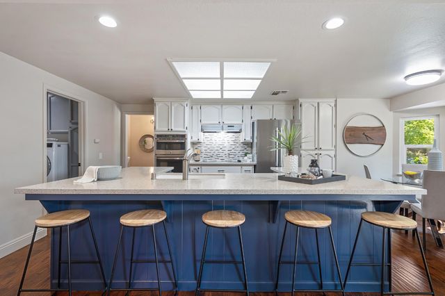 1338 Ridgedale Ct, Roseville, CA 95661