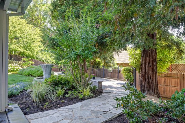 1338 Ridgedale Ct, Roseville, CA 95661
