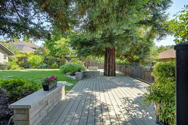 1338 Ridgedale Ct, Roseville, CA 95661