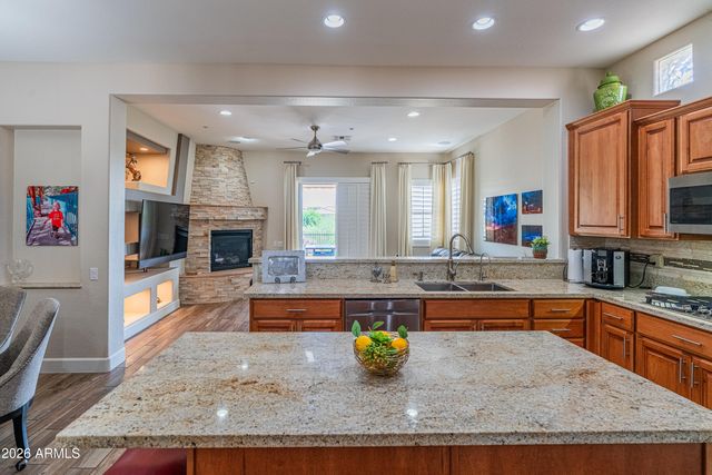 42431 N CELEBRATION Way, Phoenix, AZ 85086
