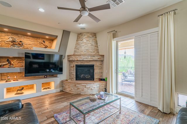 42431 N CELEBRATION Way, Phoenix, AZ 85086