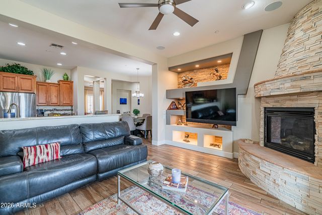 42431 N CELEBRATION Way, Phoenix, AZ 85086