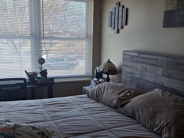 908 12th AVENUE S, Onalaska, WI 54650