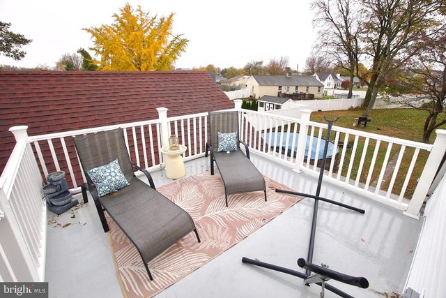 907 BATH RD, Bristol, PA 19007