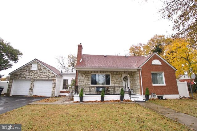 907 BATH RD, Bristol, PA 19007