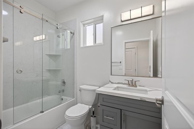 5960 Cortes Ct, Sacramento, CA 95824