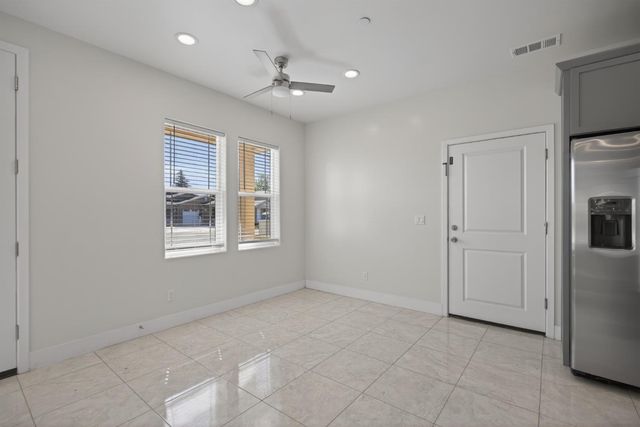 5960 Cortes Ct, Sacramento, CA 95824