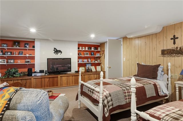 96 Greenridge Drive East, Elmira, NY 14905