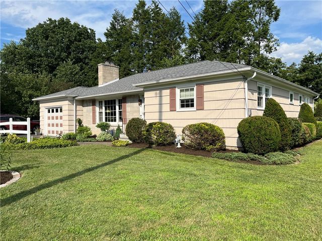 96 Greenridge Drive East, Elmira, NY 14905