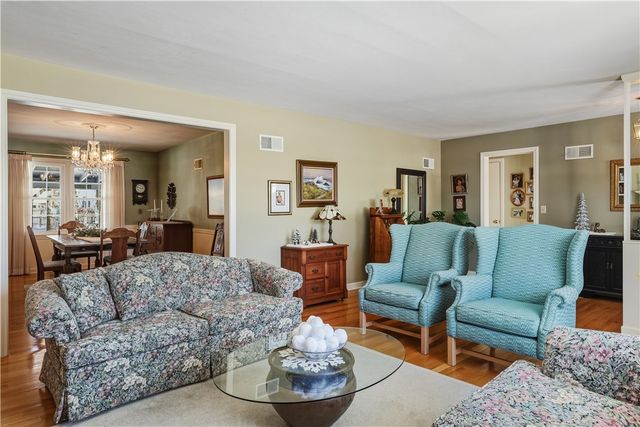 96 Greenridge Drive East, Elmira, NY 14905