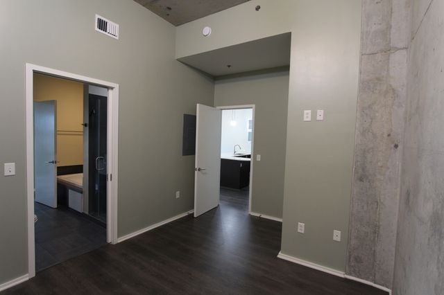 700 12th Ave S Unit 807, Nashville, TN 37203