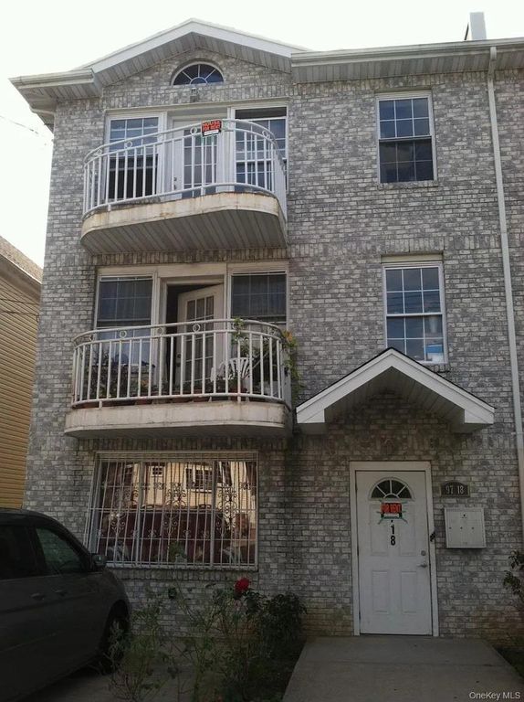 9718 125th Street, Richmond Hill, NY 11419