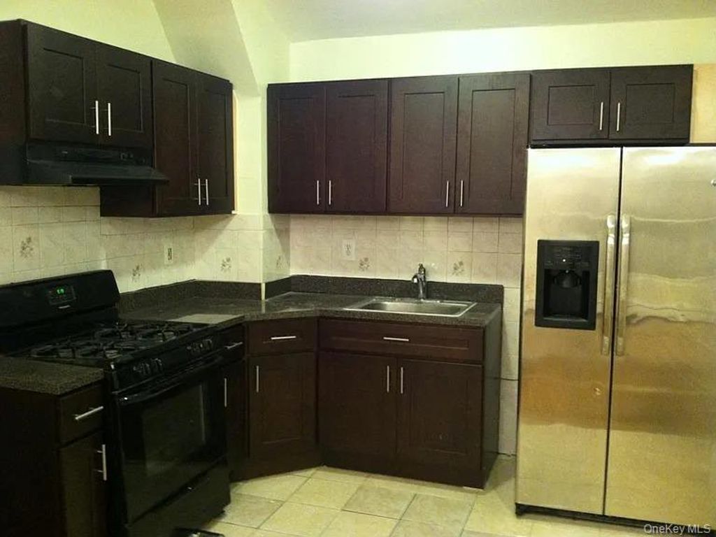 9718 125th Street, Richmond Hill, NY 11419 — photo 3