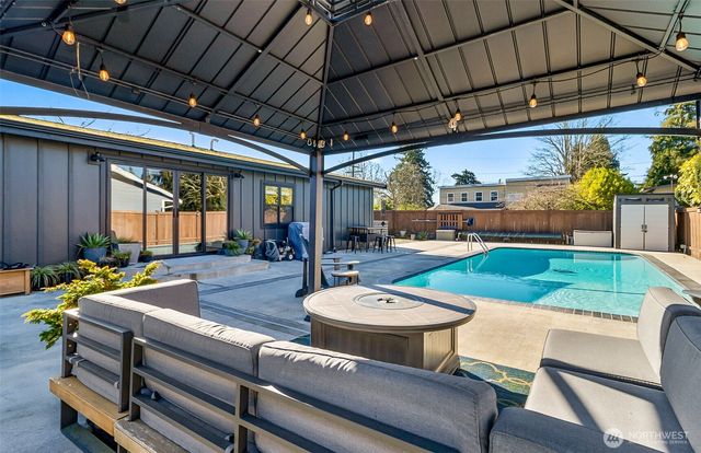 9619 224th Street SW, Edmonds, WA 98020