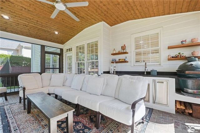 1737 Kinsmon Cove, Marietta, GA 30062