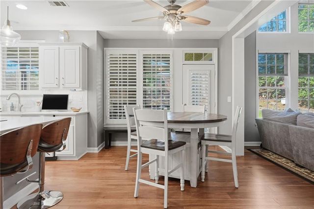 1737 Kinsmon Cove, Marietta, GA 30062