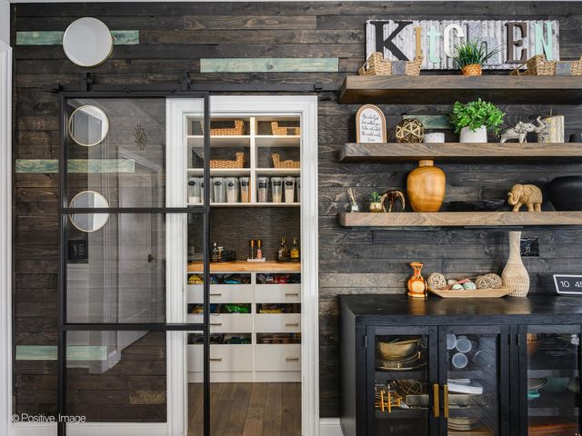 7844 Northwoods Court, Frankfort, IL 60423