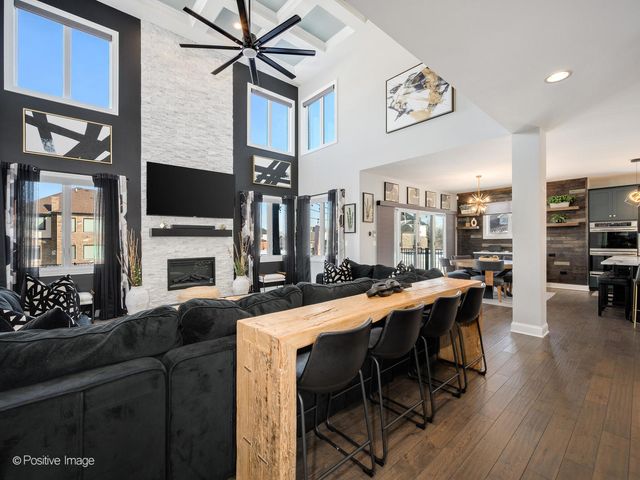 7844 Northwoods Court, Frankfort, IL 60423