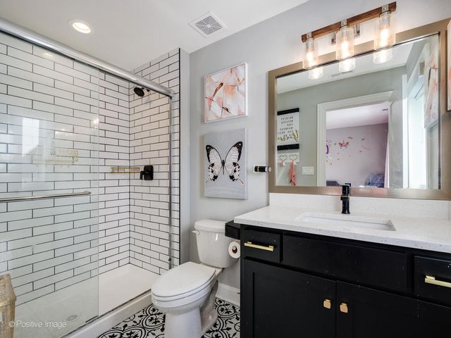 7844 Northwoods Court, Frankfort, IL 60423