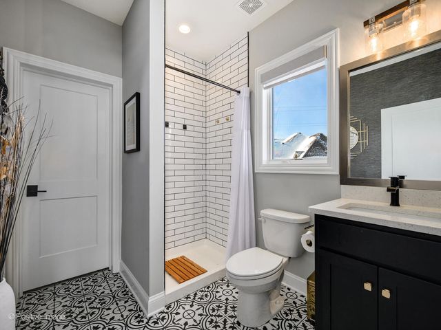 7844 Northwoods Court, Frankfort, IL 60423