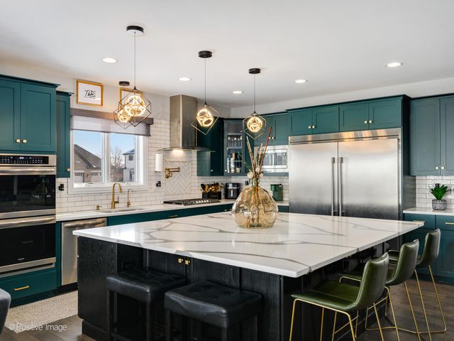 7844 Northwoods Court, Frankfort, IL 60423