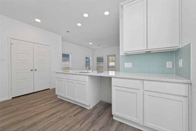 9750 Enclave Ridge Road, Willis, TX 77318