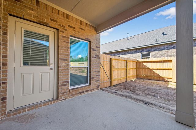 9750 Enclave Ridge Road, Willis, TX 77318