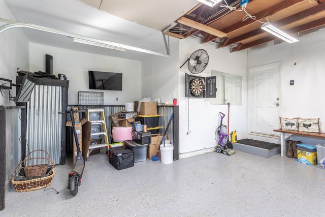 8567 Winona Way, Redding, CA 96002