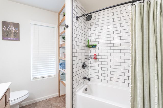 8567 Winona Way, Redding, CA 96002