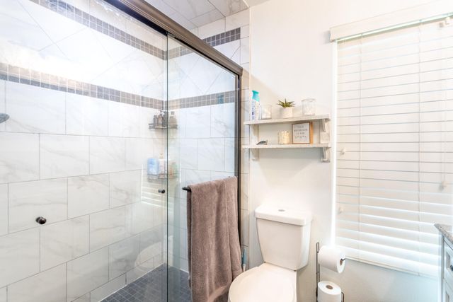 8567 Winona Way, Redding, CA 96002